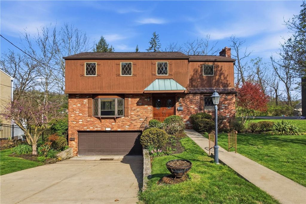 1460 GREAT OAK DRIVE, Scott Twp, PA 15220