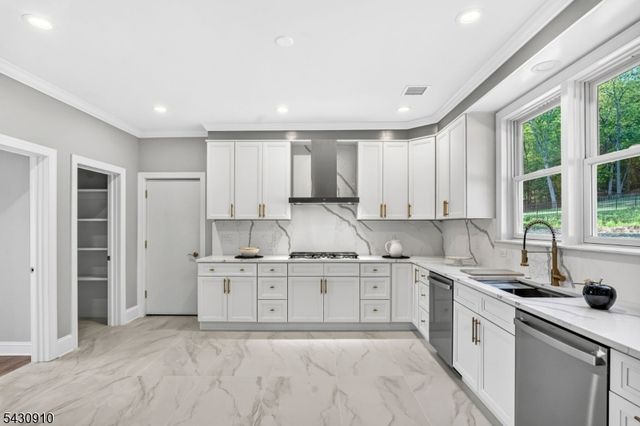 1395 Washington Valley Rd, Bridgewater Twp., NJ 08807