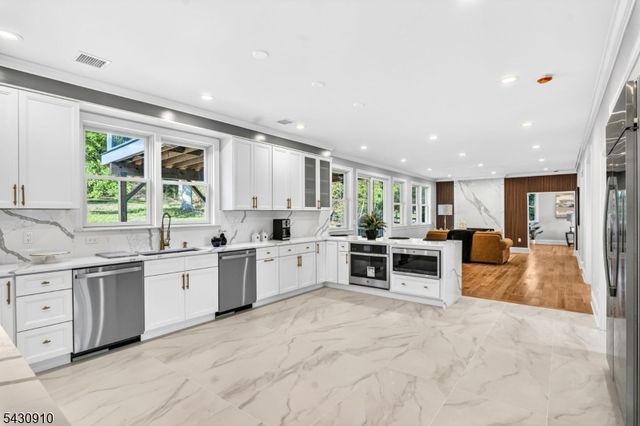1395 Washington Valley Rd, Bridgewater Twp., NJ 08807