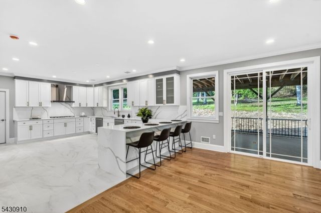 1395 Washington Valley Rd, Bridgewater Twp., NJ 08807