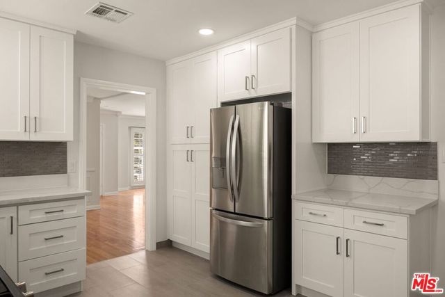 10481 Ashton Avenue, Los Angeles, CA 90024