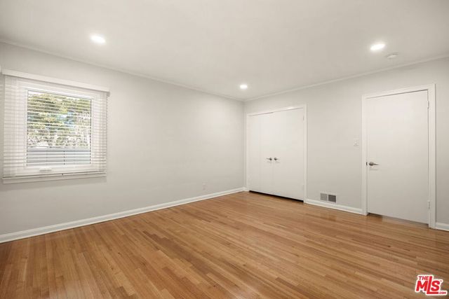 10481 Ashton Avenue, Los Angeles, CA 90024