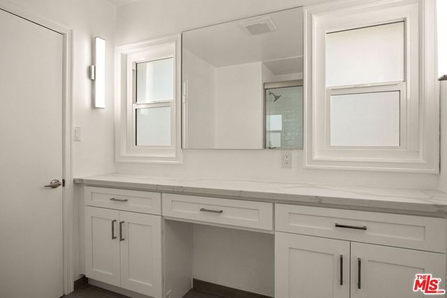 10481 Ashton Avenue, Los Angeles, CA 90024