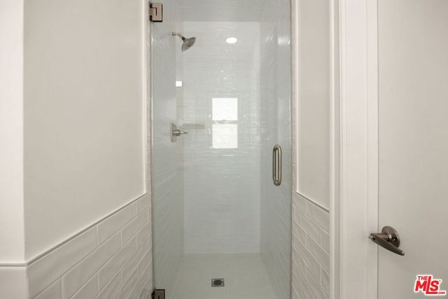10481 Ashton Avenue, Los Angeles, CA 90024