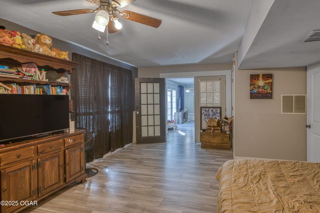 1123 Wilson Street, Webb City, MO 64870