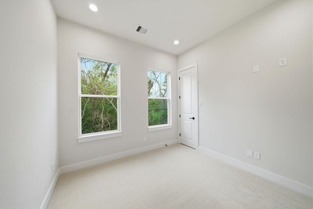 328 Janisch D, Houston, TX 77018