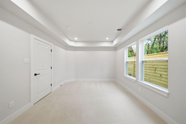 328 Janisch D, Houston, TX 77018