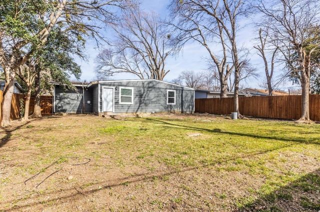 2134 Fenwick Drive, Dallas, TX 75228