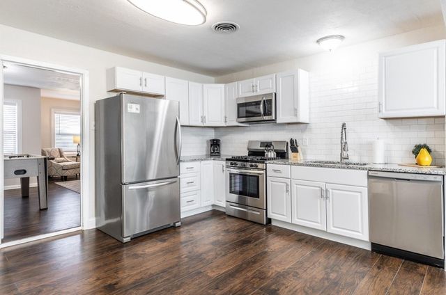 2134 Fenwick Drive, Dallas, TX 75228