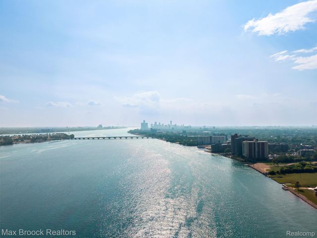 8900 E Jefferson Avenue Avenue 620, Detroit, MI 48214