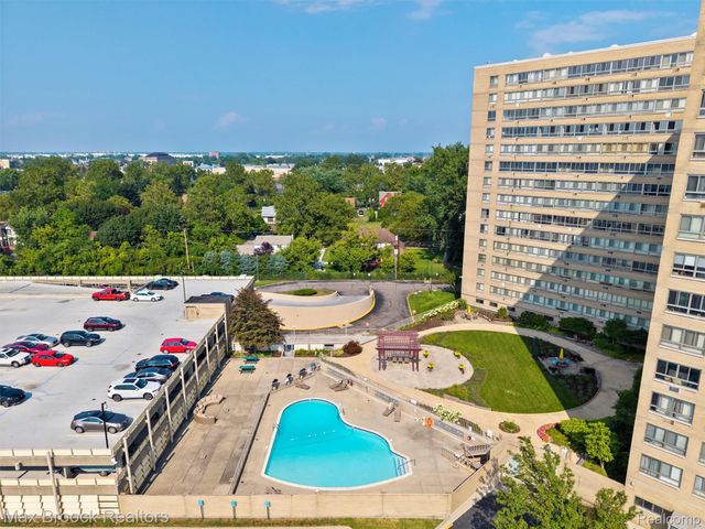 8900 E Jefferson Avenue Avenue 620, Detroit, MI 48214