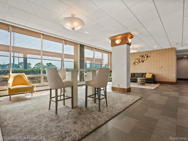 8900 E Jefferson Avenue Avenue 620, Detroit, MI 48214