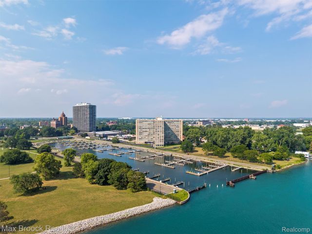 8900 E Jefferson Avenue Avenue 620, Detroit, MI 48214