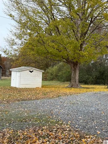 571 St Rt 1949, Symsonia, KY 42082