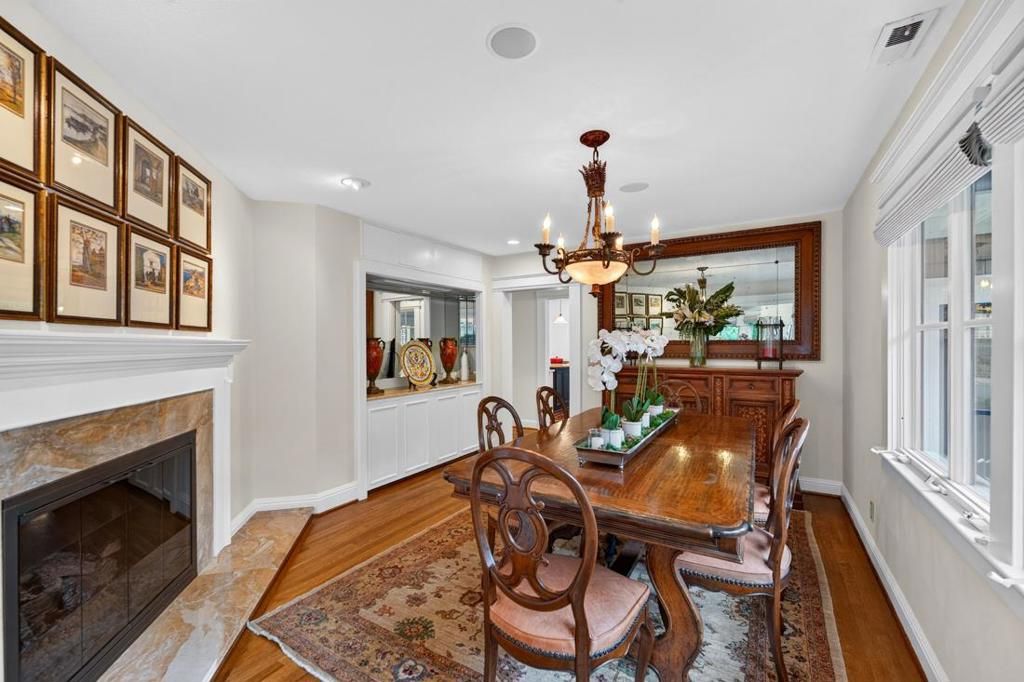 Image 15 of property listing at 52 Hernandez Avenue, Los Gatos, CA 95030