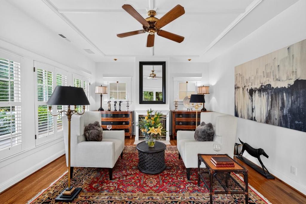 Image 16 of property listing at 52 Hernandez Avenue, Los Gatos, CA 95030