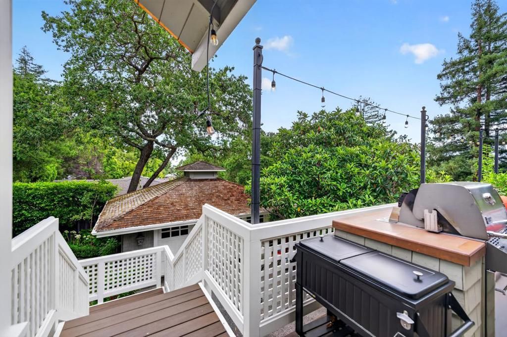 Image 23 of property listing at 52 Hernandez Avenue, Los Gatos, CA 95030