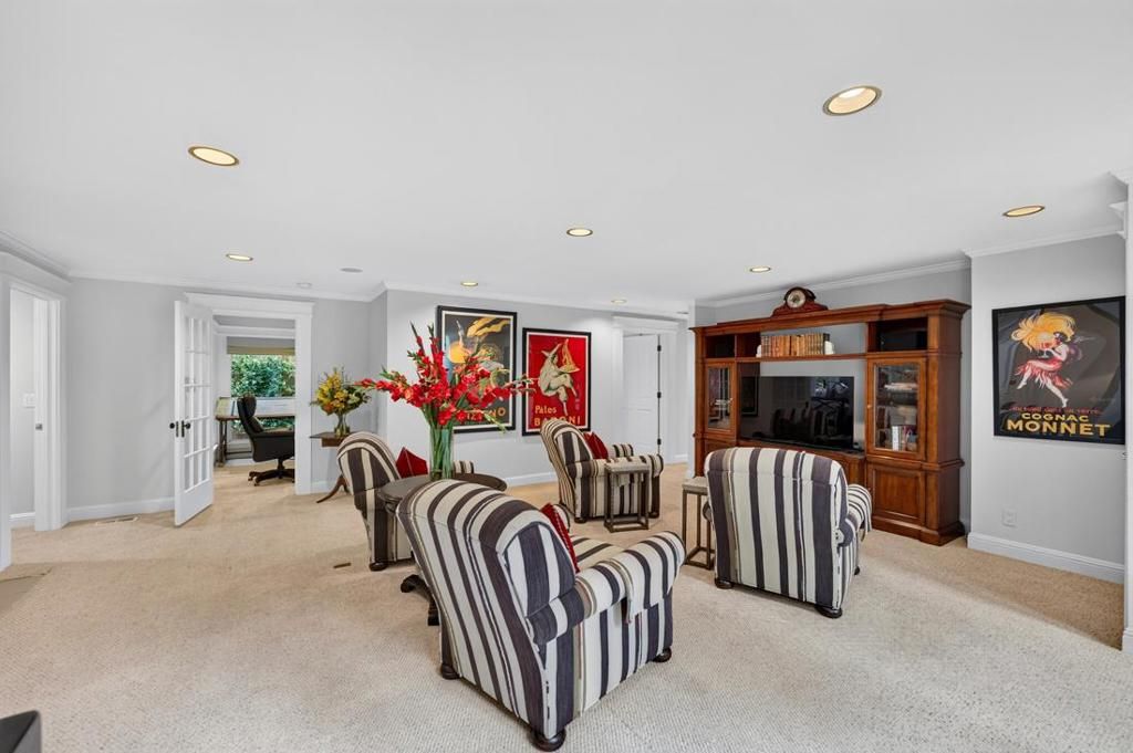 Image 26 of property listing at 52 Hernandez Avenue, Los Gatos, CA 95030