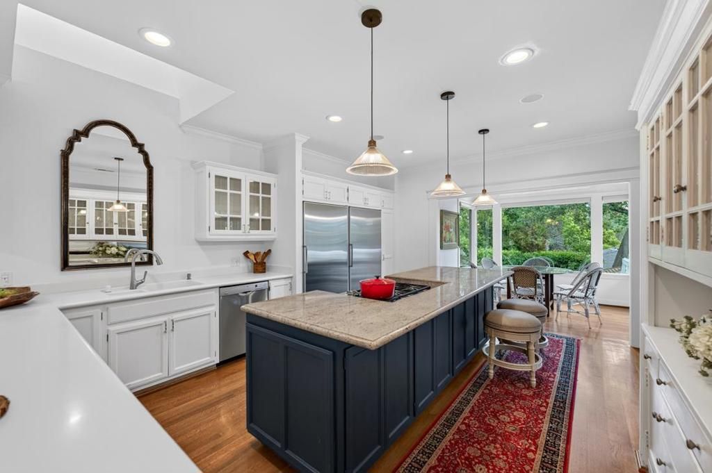 Image 28 of property listing at 52 Hernandez Avenue, Los Gatos, CA 95030
