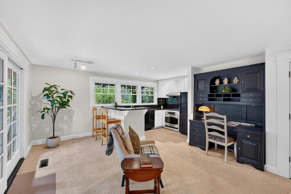 Image 43 of property listing at 52 Hernandez Avenue, Los Gatos, CA 95030