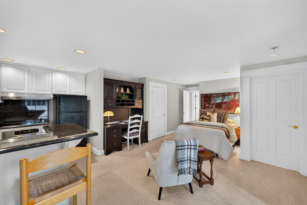 Image 47 of property listing at 52 Hernandez Avenue, Los Gatos, CA 95030