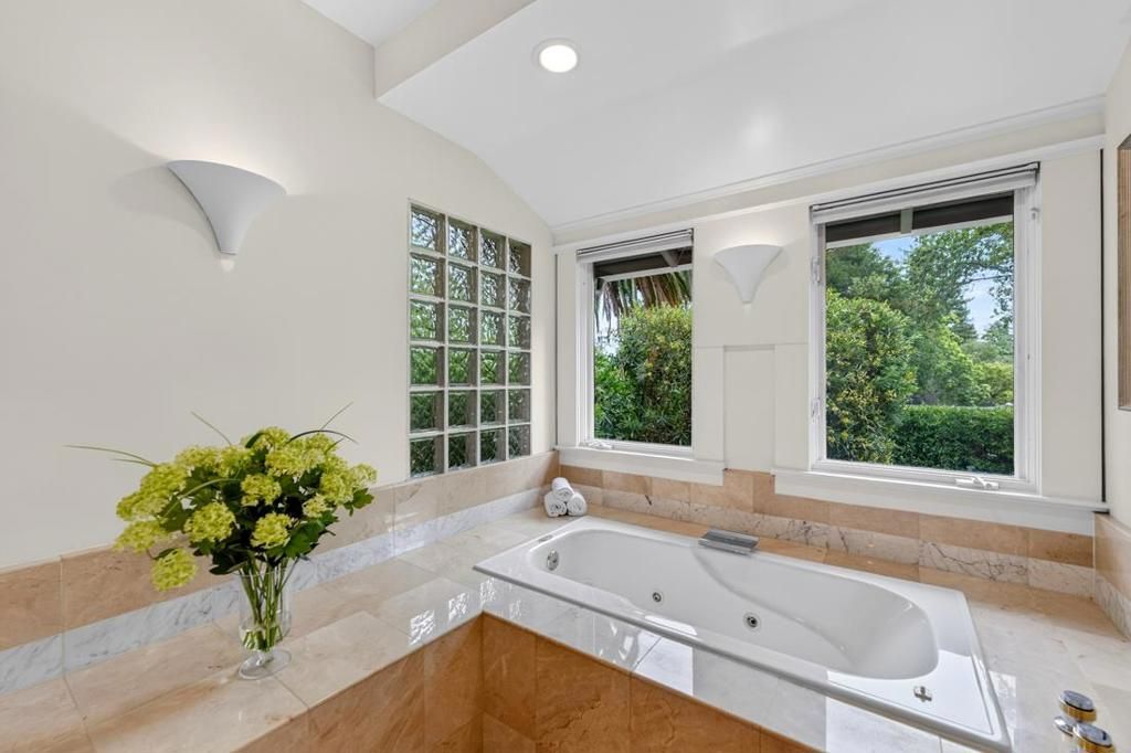 Image 52 of property listing at 52 Hernandez Avenue, Los Gatos, CA 95030