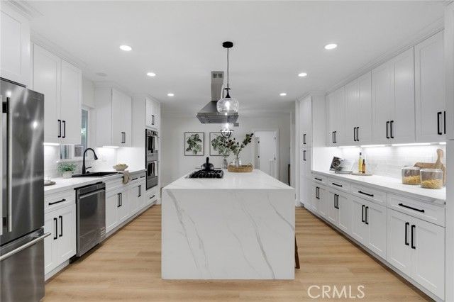 17338 Citronia Street, Northridge (los Angeles), CA 91325