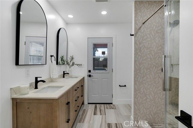 17338 Citronia Street, Northridge (los Angeles), CA 91325