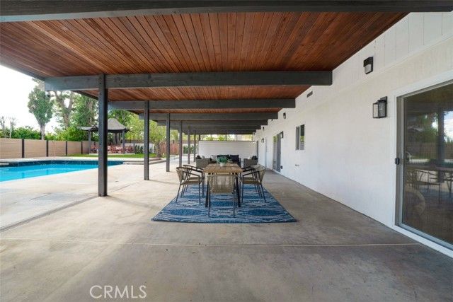 17338 Citronia Street, Northridge (los Angeles), CA 91325