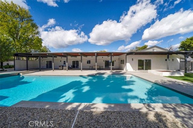 17338 Citronia Street, Northridge (los Angeles), CA 91325