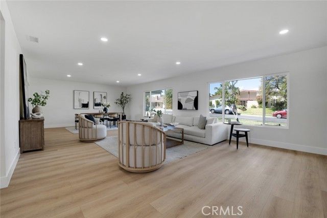 17338 Citronia Street, Northridge (los Angeles), CA 91325