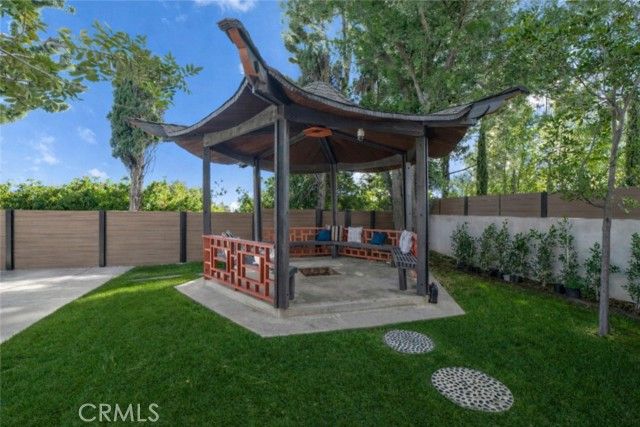 17338 Citronia Street, Northridge (los Angeles), CA 91325