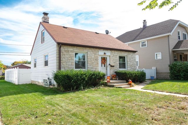 4012 S 1st STREET, Milwaukee, WI 53207