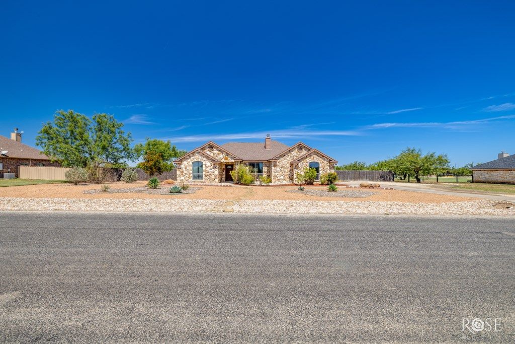Image 2 of property listing at 3400 Buck Run, San Angelo, TX 76901