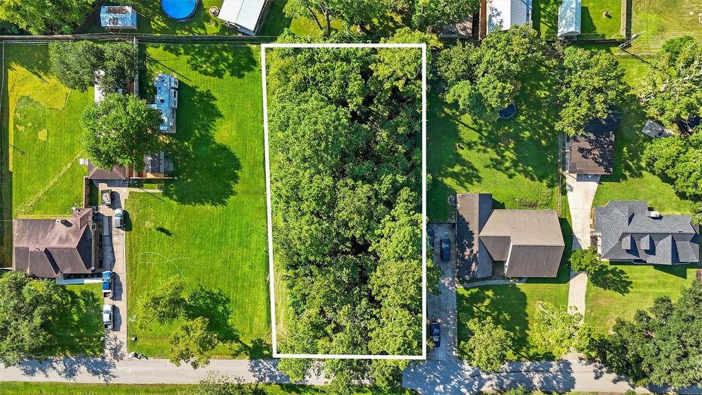 2202 Hickory Manor Drive, Huffman, TX 77336