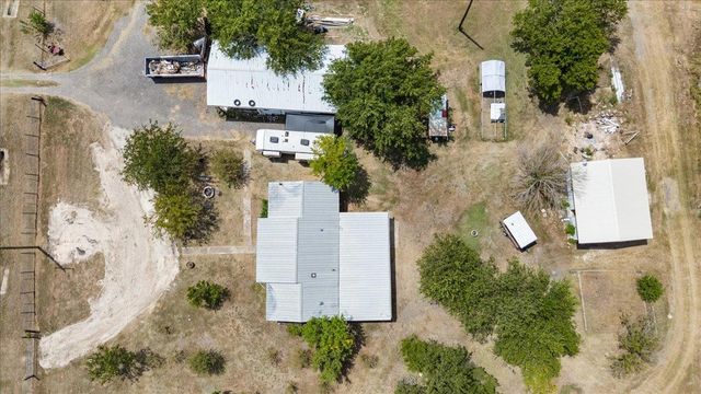 19016 Fm 973 N, Coupland, TX 78615