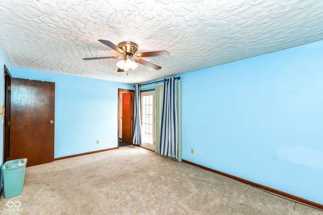 1500 W McKenzie Road, Greenfield, IN 46140