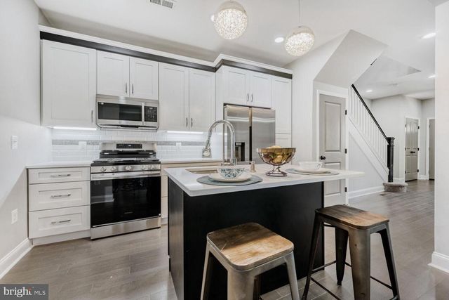 406 LYNDHURST ST, Baltimore, MD 21229