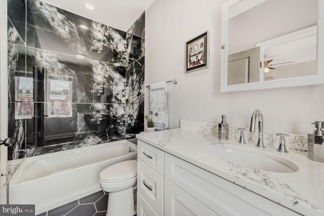 406 LYNDHURST ST, Baltimore, MD 21229