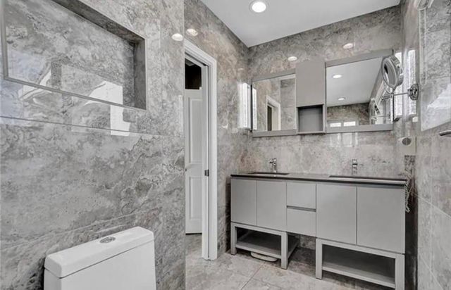 2830 NE 55th Street, Fort Lauderdale, FL 33308