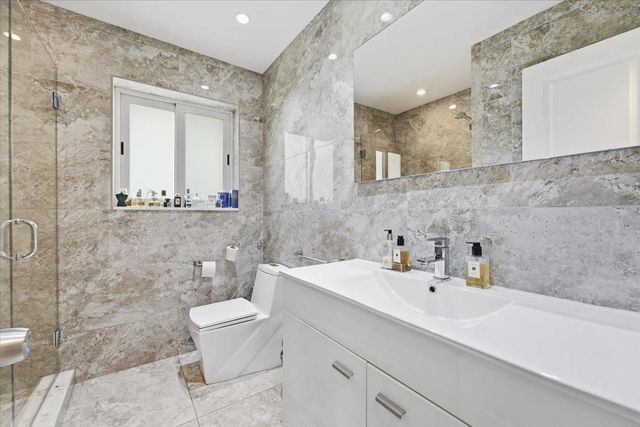 2830 NE 55th Street, Fort Lauderdale, FL 33308