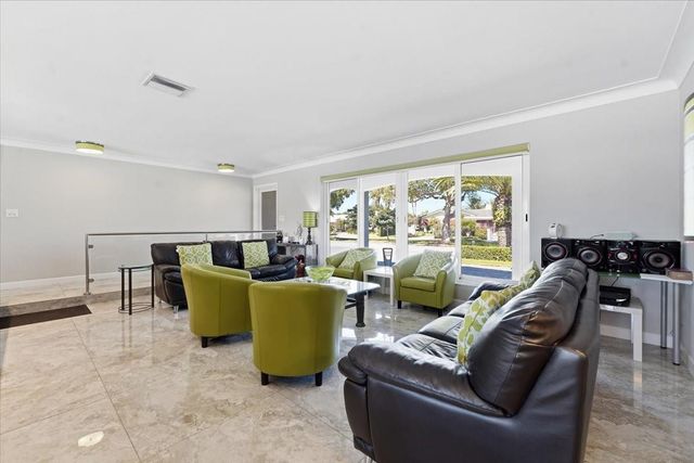 2830 NE 55th Street, Fort Lauderdale, FL 33308