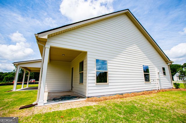 126 Woodford Drive, Roopville, GA 30170