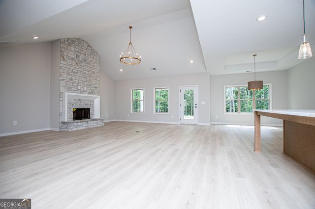 126 Woodford Drive, Roopville, GA 30170