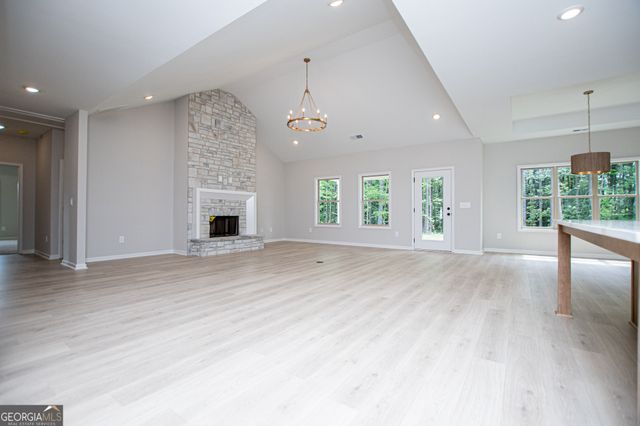 126 Woodford Drive, Roopville, GA 30170