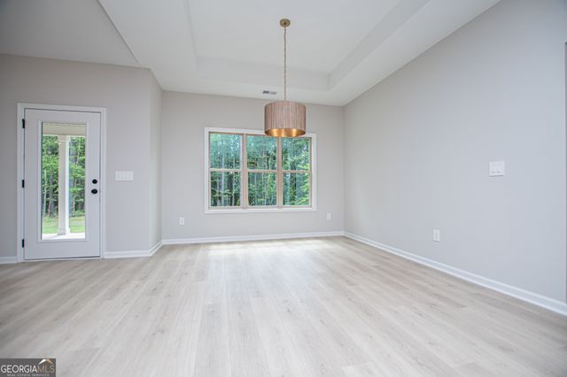 126 Woodford Drive, Roopville, GA 30170