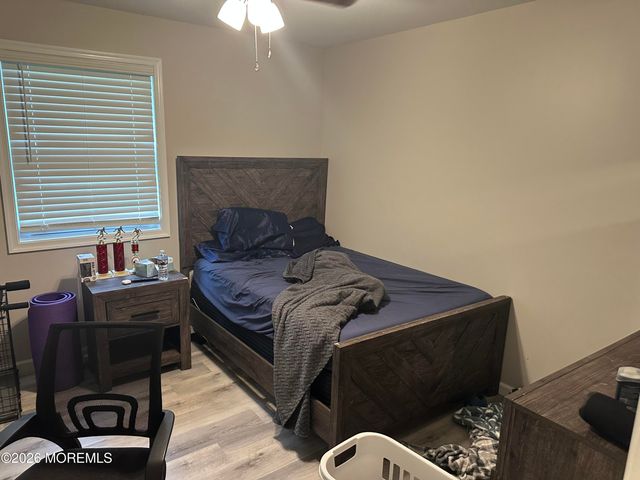1345 Pacific Avenue, Beachwood, NJ 08722