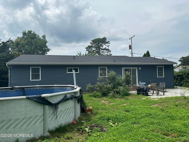 1345 Pacific Avenue, Beachwood, NJ 08722