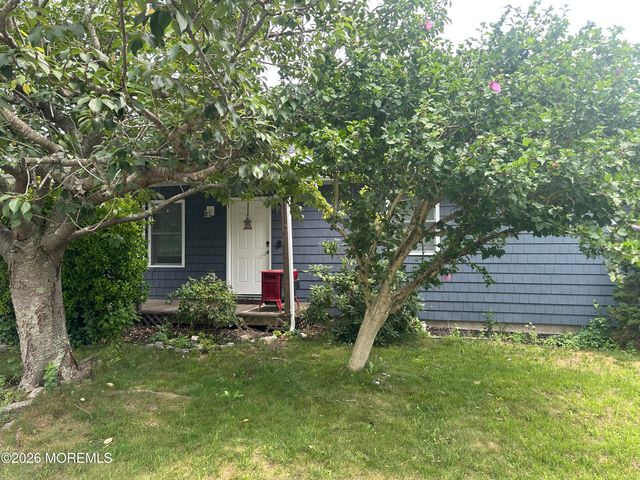 1345 Pacific Avenue, Beachwood, NJ 08722