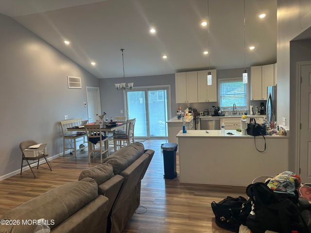 1345 Pacific Avenue, Beachwood, NJ 08722